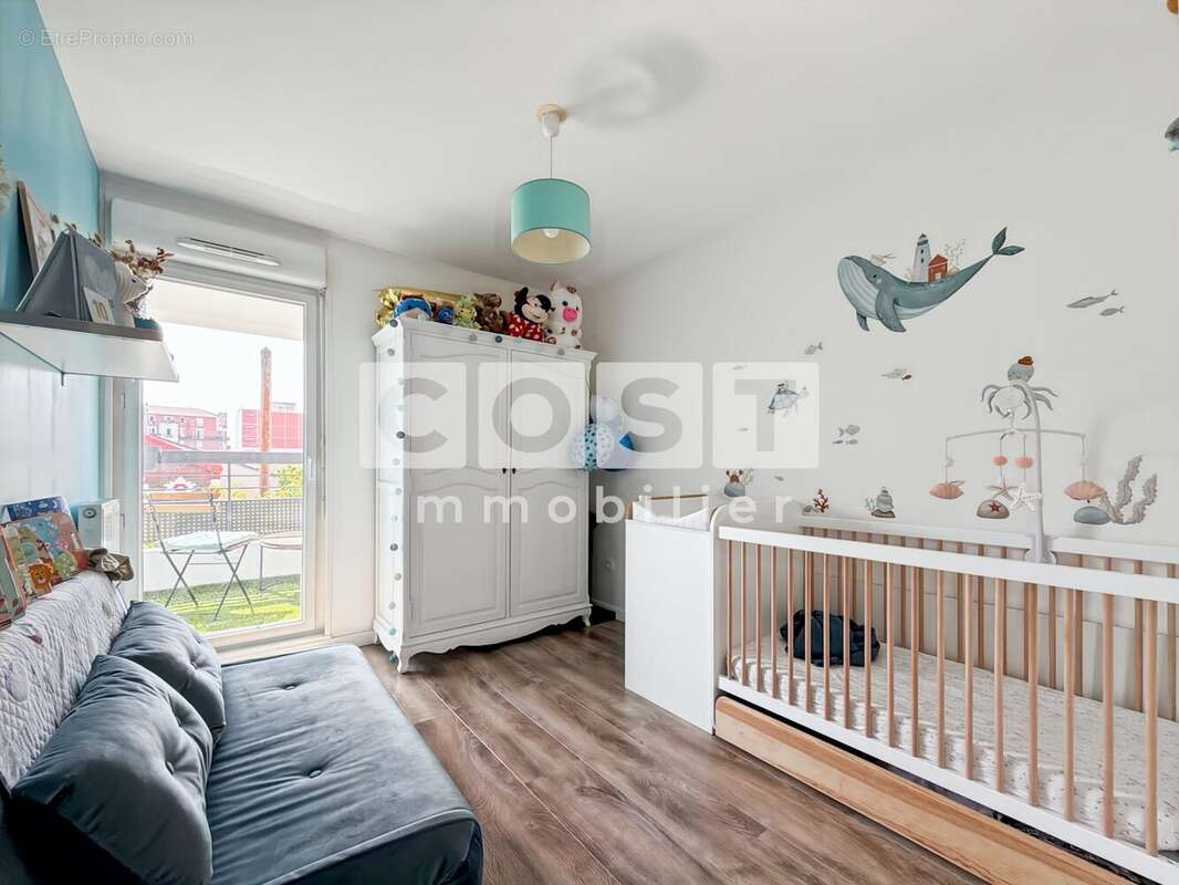 Appartement à ASNIERES-SUR-SEINE