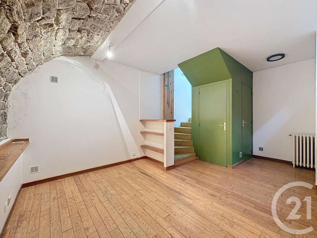 Appartement à PARIS-20E