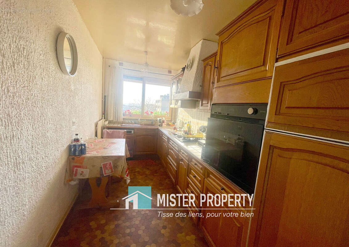 Appartement à SARTROUVILLE