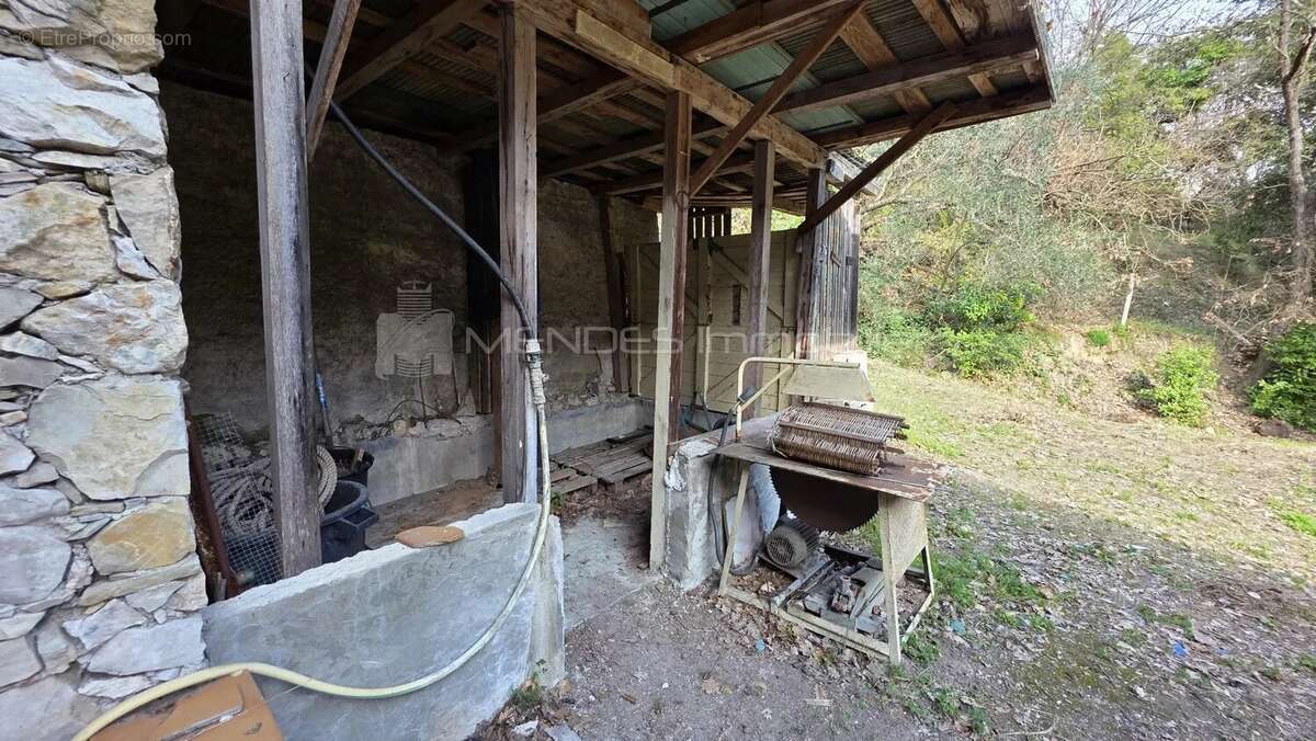 Maison familiale-immeuble a renover la trinite - photo 19