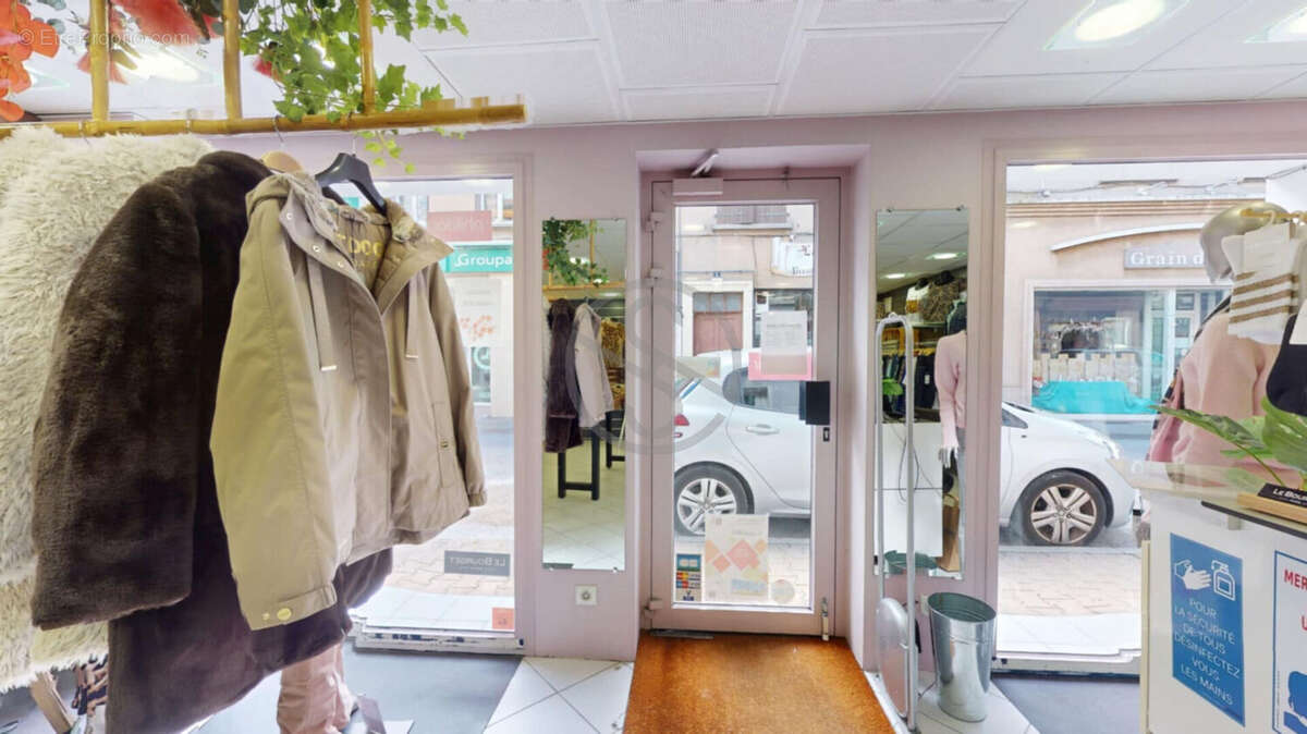 Commerce à LA COTE-SAINT-ANDRE