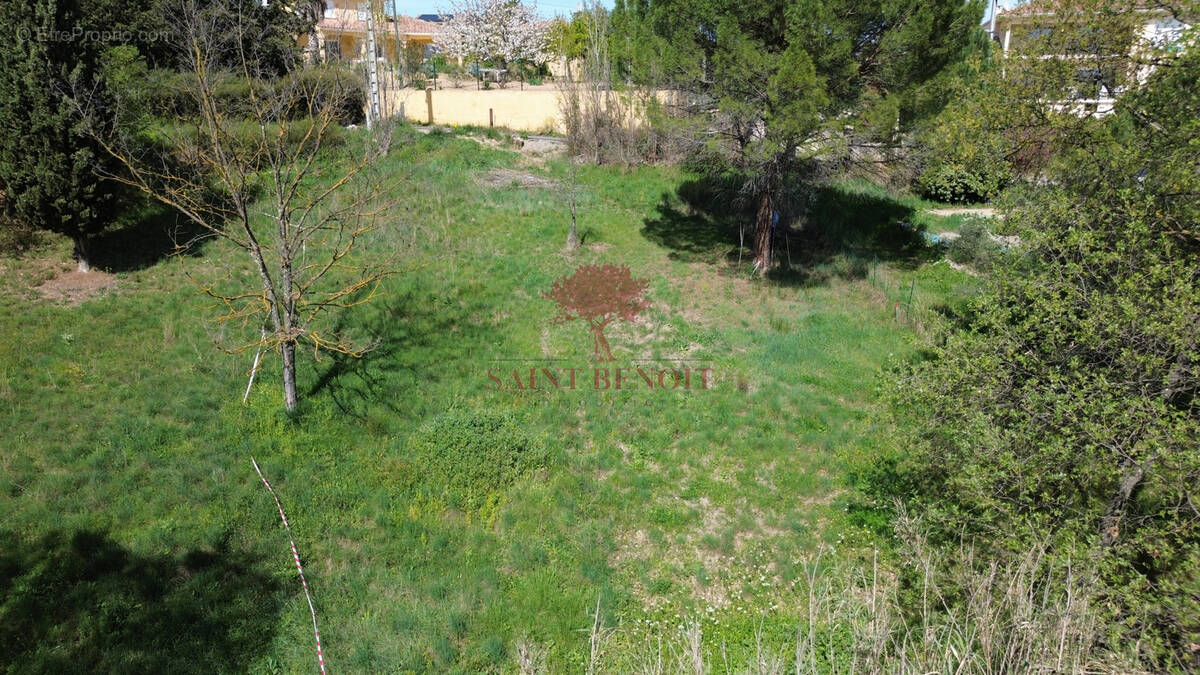 Terrain à PUILACHER