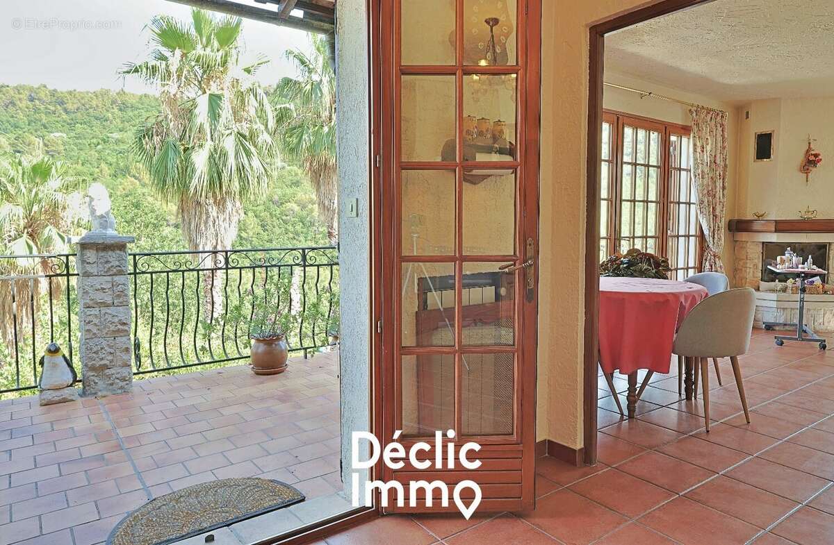 Villa - 4 chambres - vue degagee - piscine - jardin mediterraneen - bar sur loup - photo 2