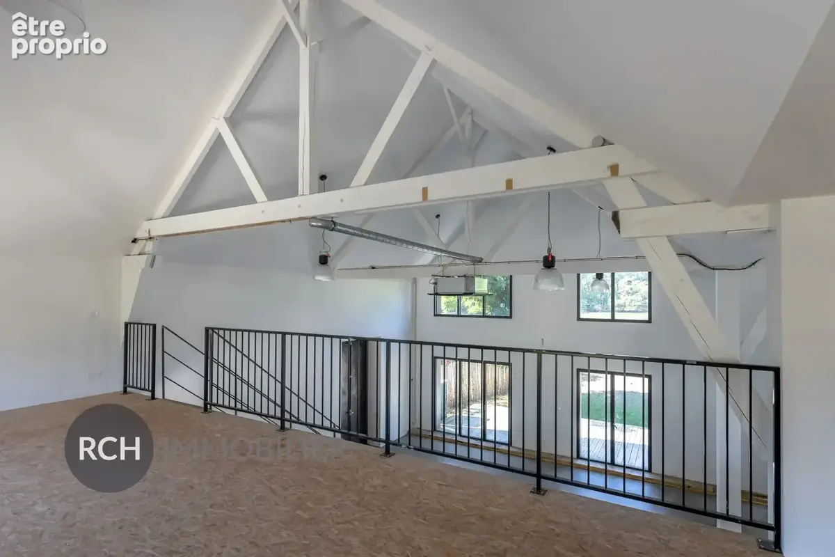 Montfort-l'Amaury - Loft à aménager avec un fort potentiel de valorisation - photo 7