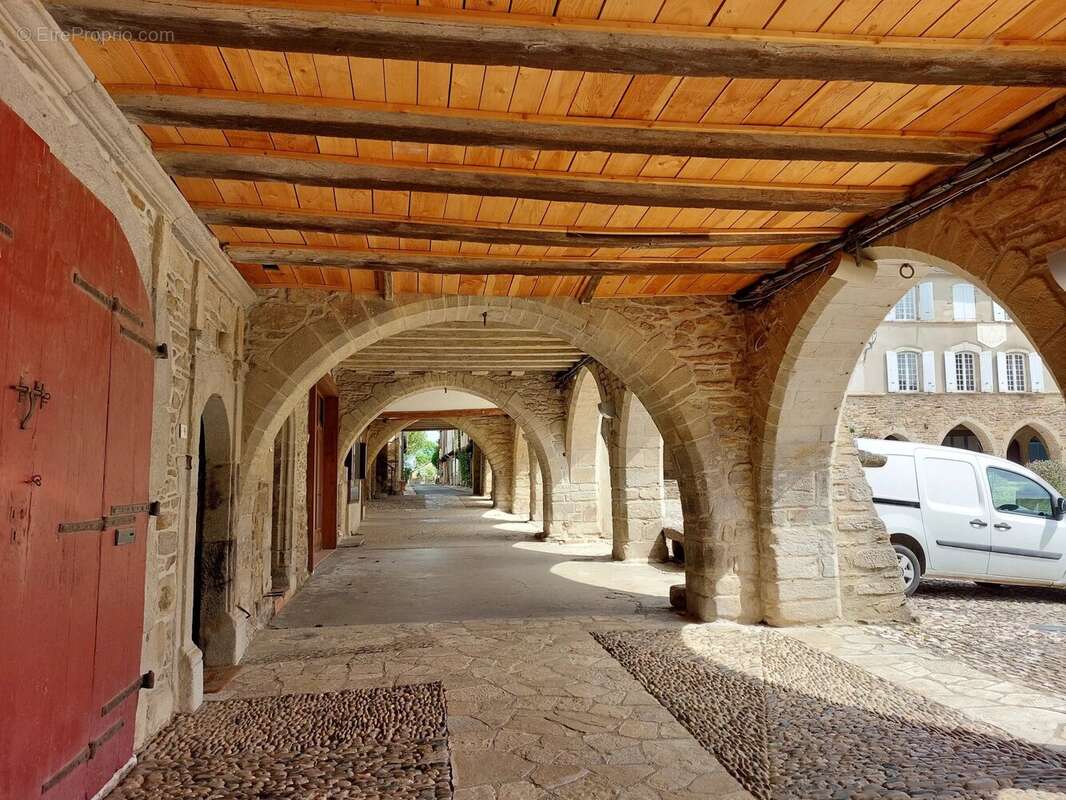 Maison à SAUVETERRE-DE-ROUERGUE