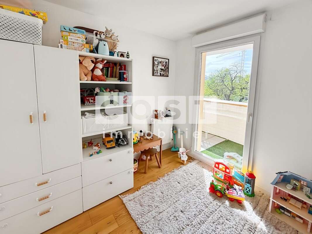 Appartement à COLOMBES