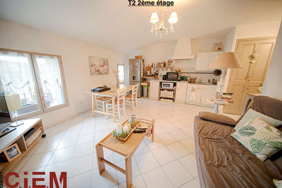 IDEAL INVESTISSEUR, IMMEUBLE DE 122 m2 composé de 3 appartements T2 loués en Meublé sans travaux - photo 3