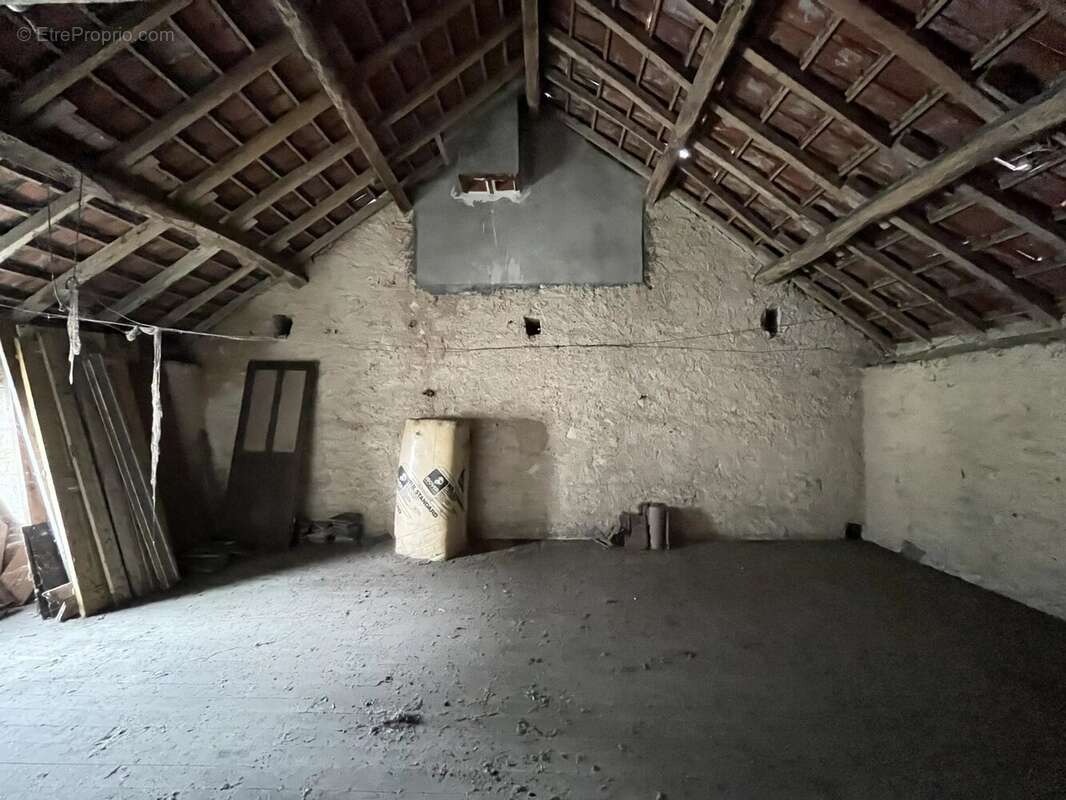 Maison à MONTMORILLON