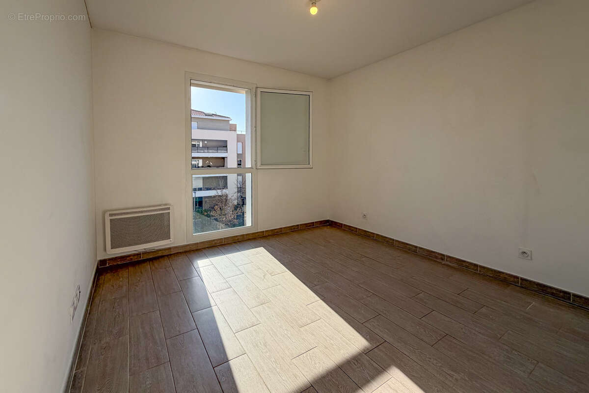 Appartement à LA LONDE-LES-MAURES