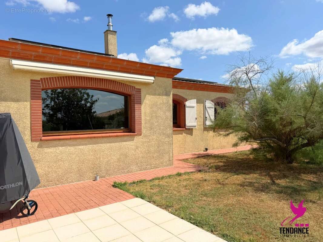 Villa de 200 m² sur 5 500 m² de terrain – potentiel de division - photo 14
