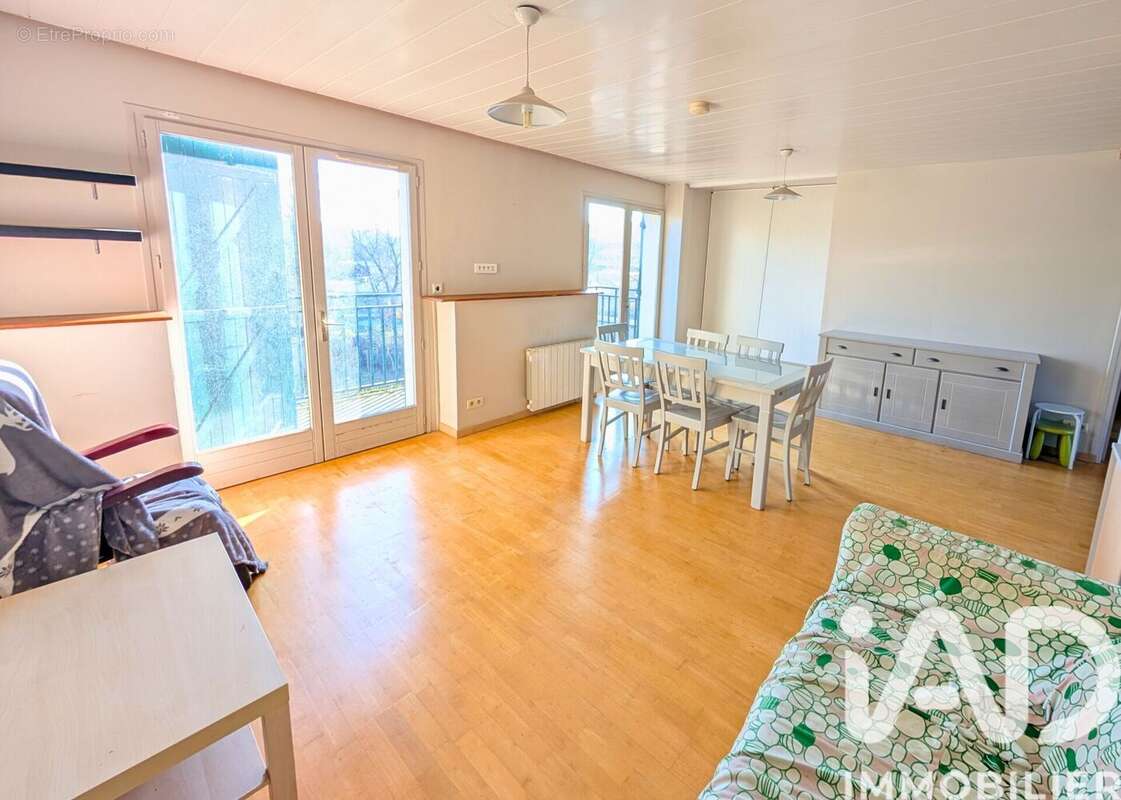 Photo 2 - Appartement à CORBEIL-ESSONNES