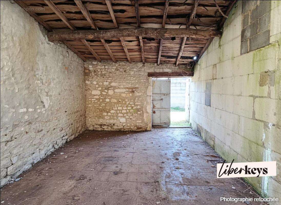 Maison à SAINT-GEORGES-DES-COTEAUX