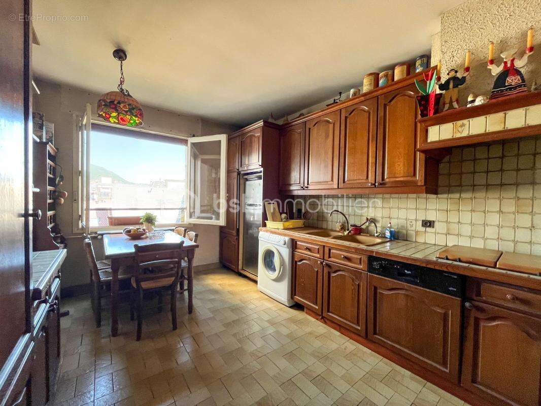 Appartement à AIX-LES-BAINS