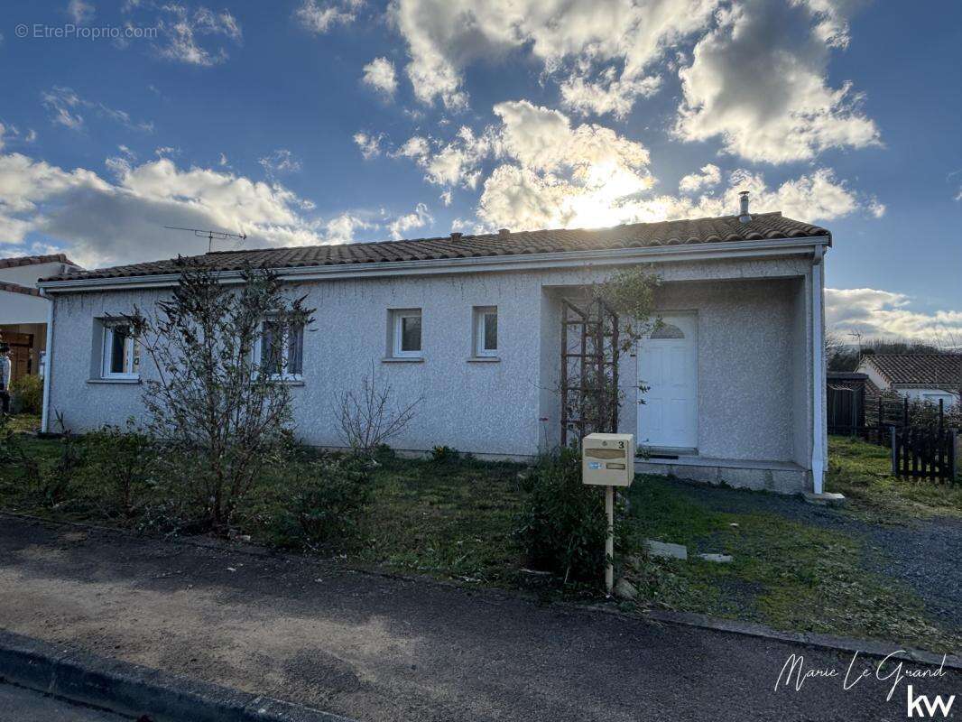 Maison à PONT-DE-LARN