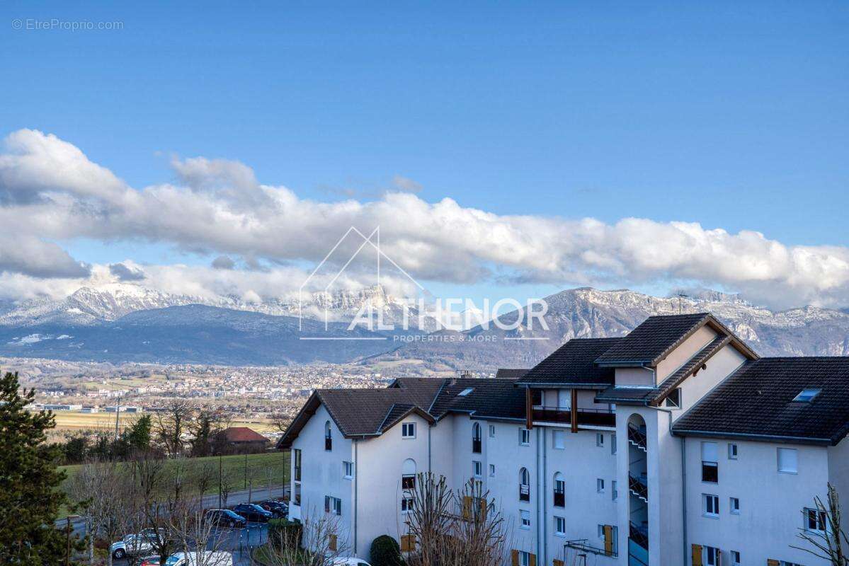 Appartement à POISY