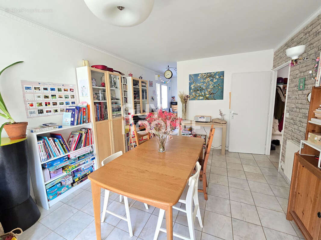 Appartement à CACHAN