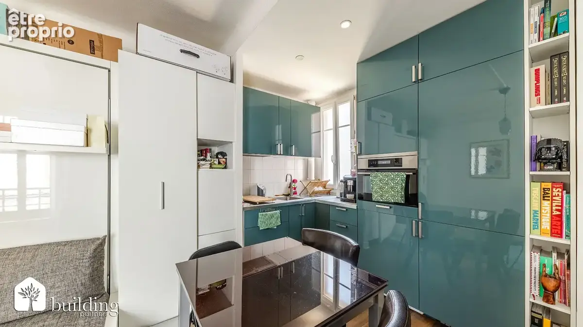 Studio 25 m² à deux pas du métro Louise Michel - photo 3