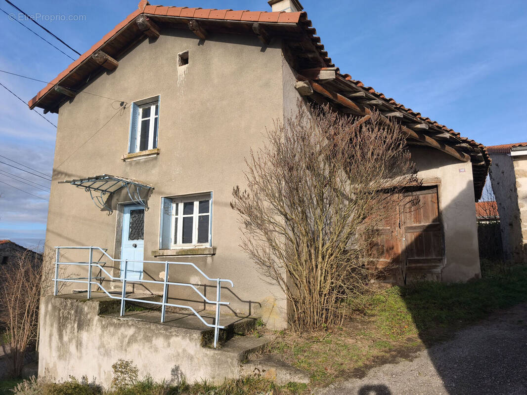 Photo 1 - Maison à ROZIER-COTES-D'AUREC