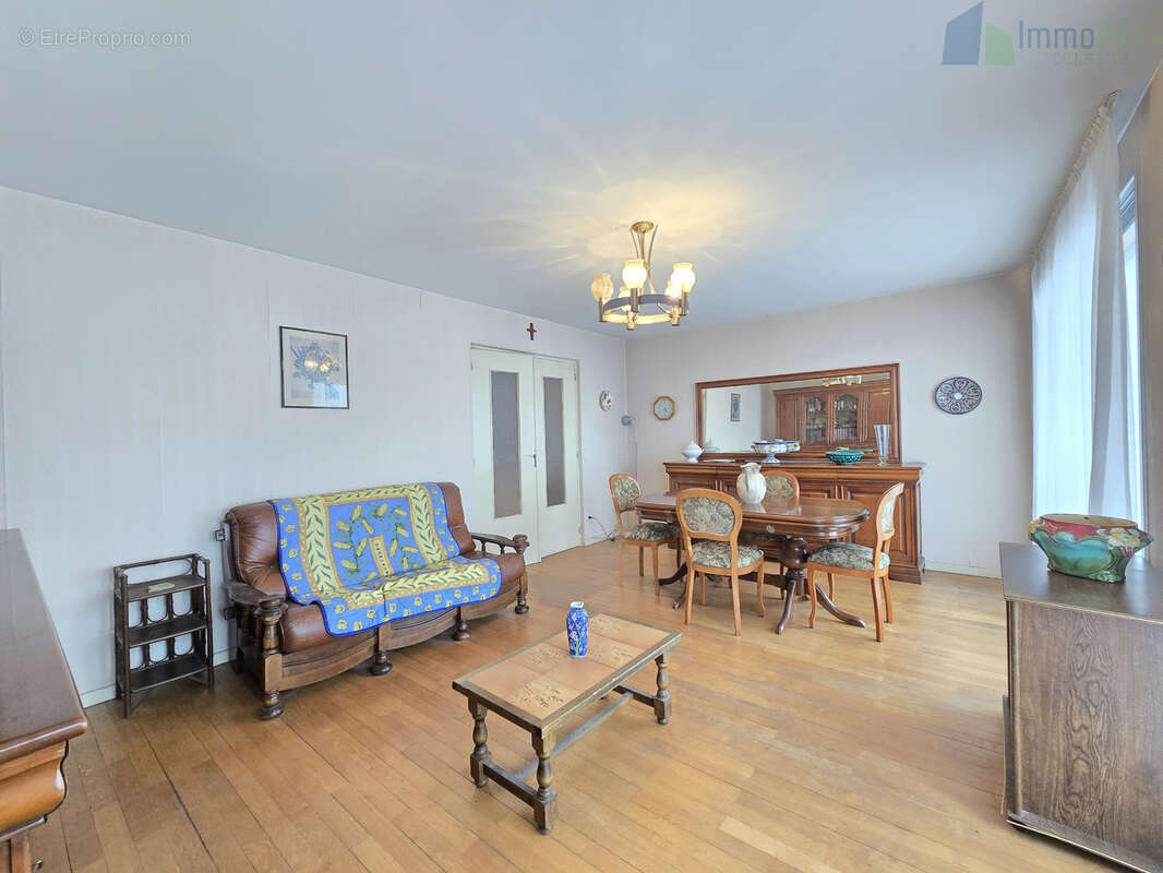 Appartement à LYON-8E