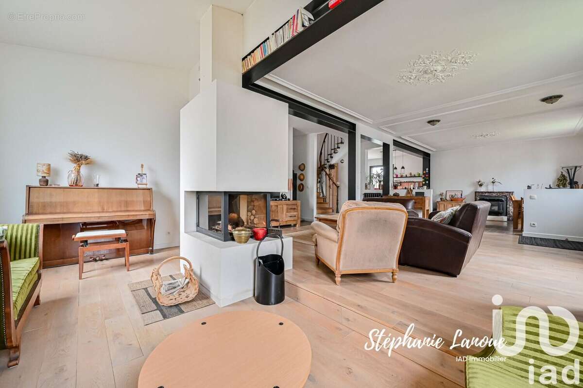 Photo 2 - Maison à SAINT-MAUR-DES-FOSSES