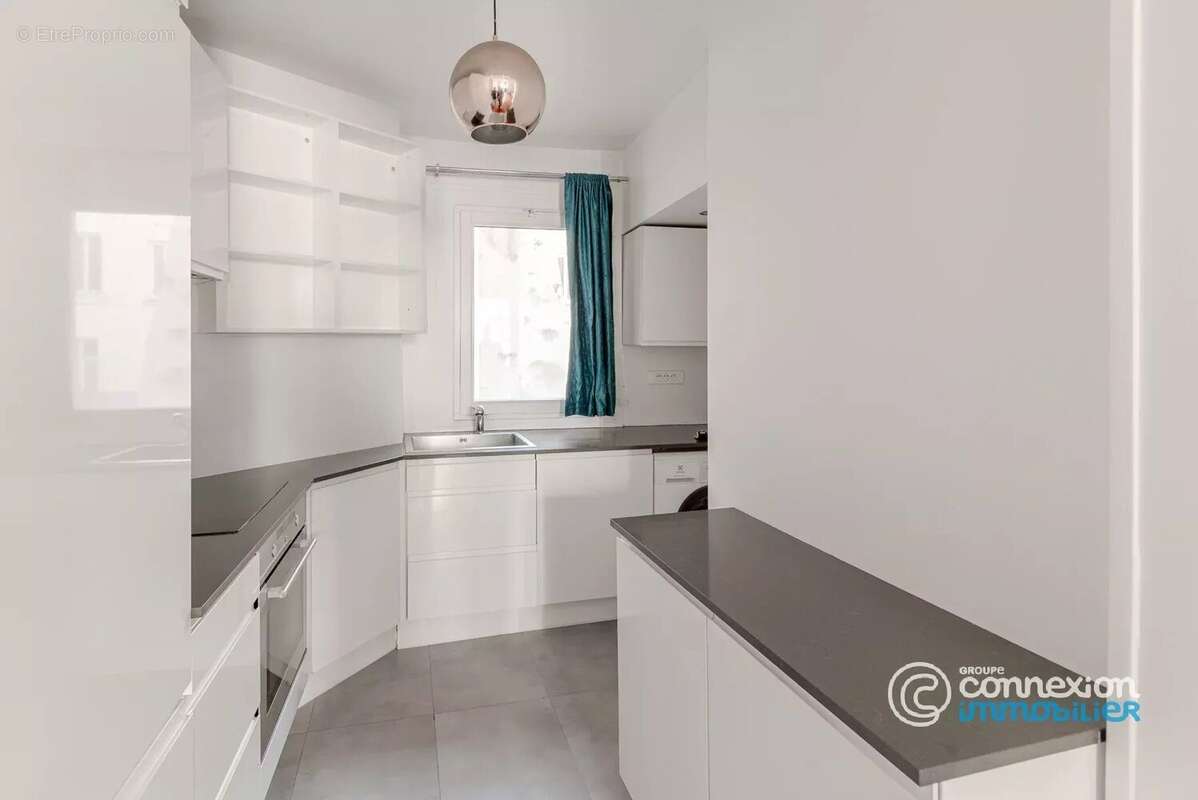 Appartement à PARIS-1E