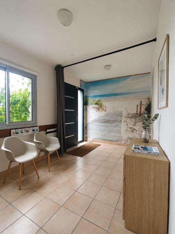 Maison familiale lumineuse 193 m² avec fort potentiel - 4/5 chambres - Grand jardin - photo 13