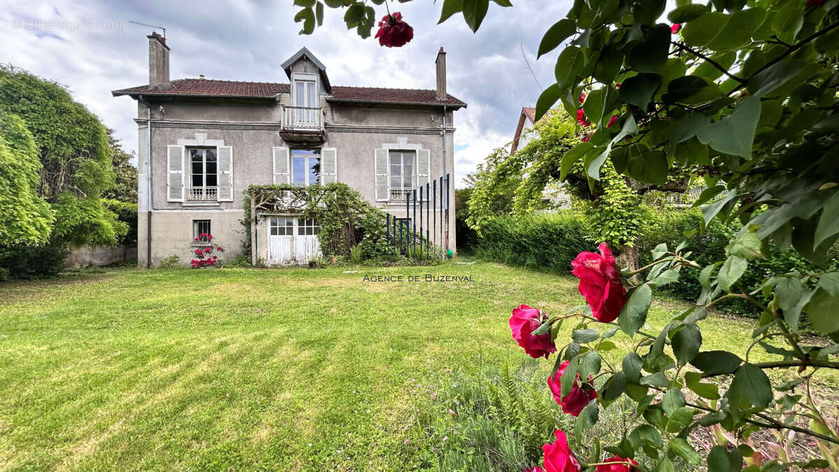 Maison à RUEIL-MALMAISON