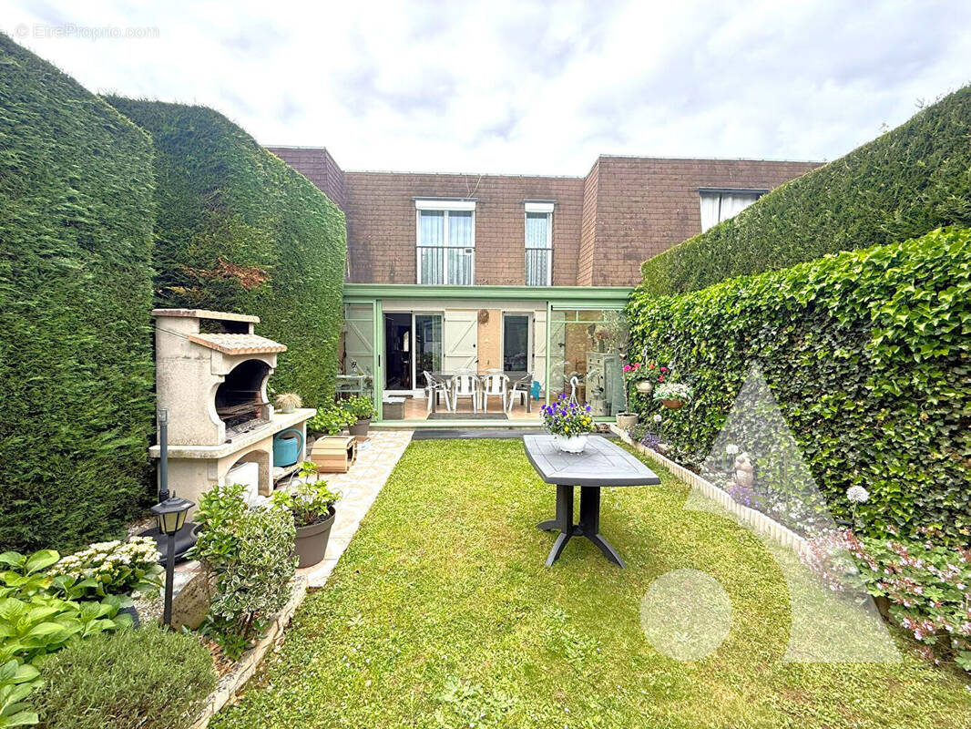 Maison à FOSSES