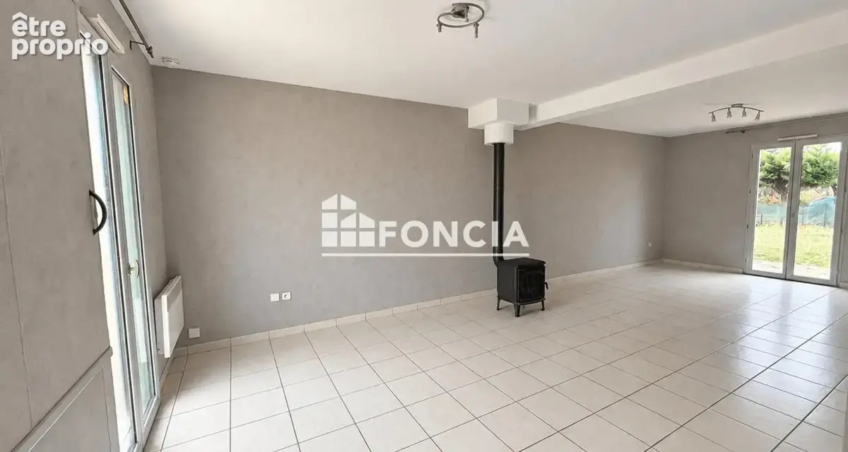 Maison de 94 m² avec jardin et garage - photo 2