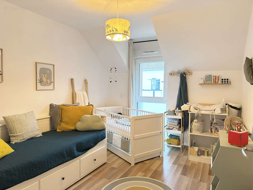 Maison à MORAINVILLIERS