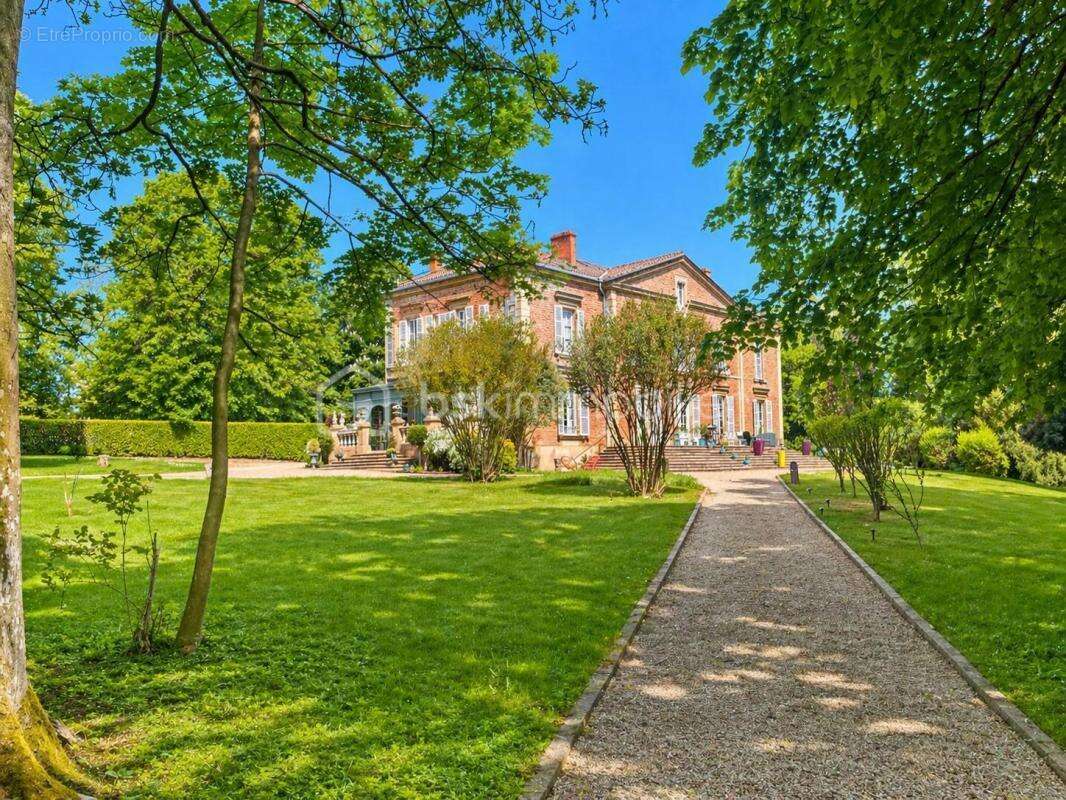 Appartement à CHARNAY-LES-MACON