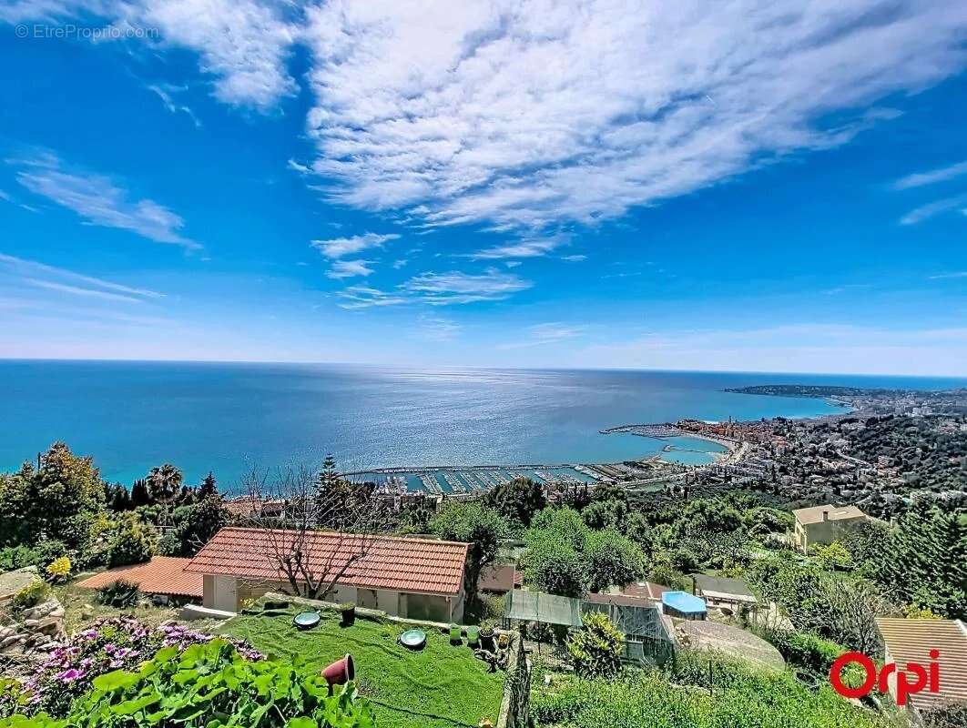 Appartement à MENTON