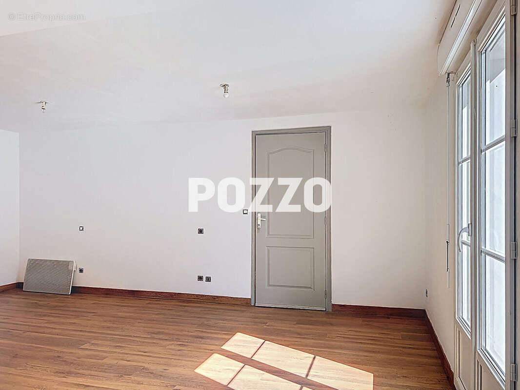 A VENDRE - Barenton - Maison 81.60 m² - Terrain - Garage - photo 5