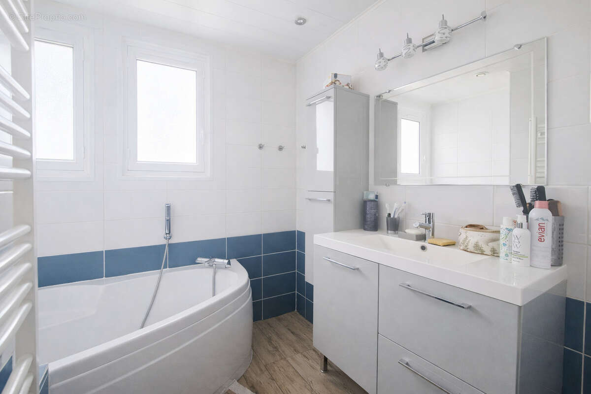 Maison à LA VOULTE-SUR-RHONE