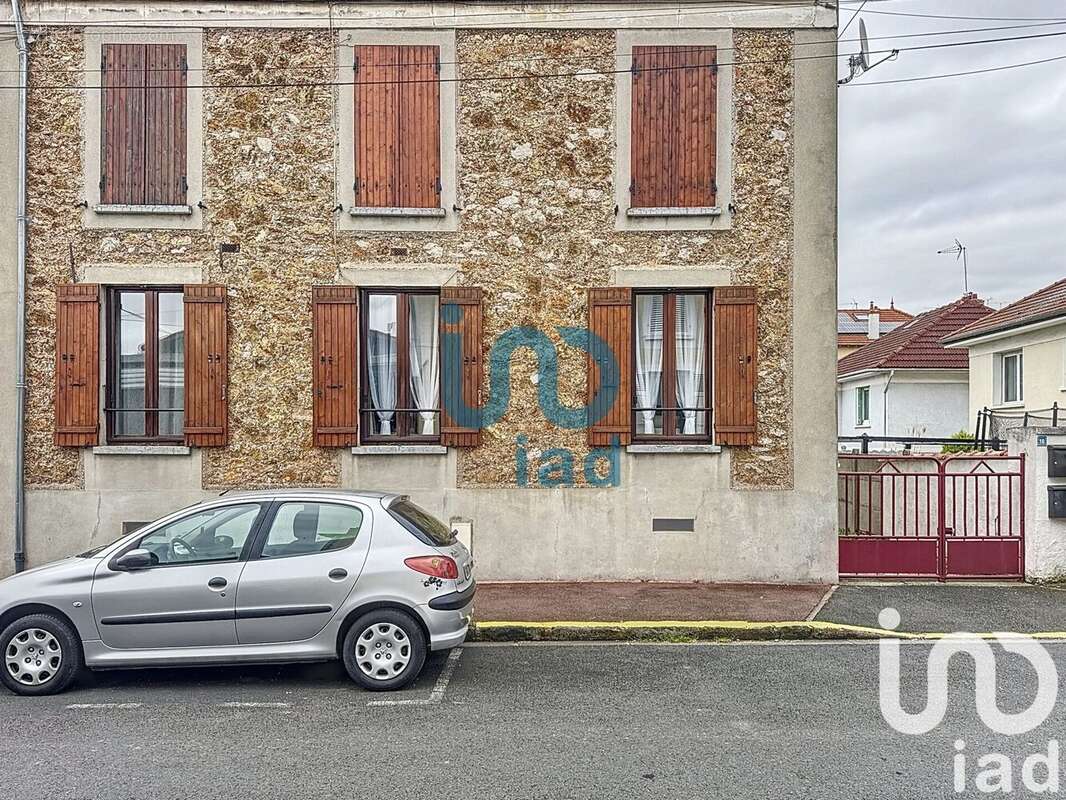 Photo 2 - Appartement à CORBEIL-ESSONNES