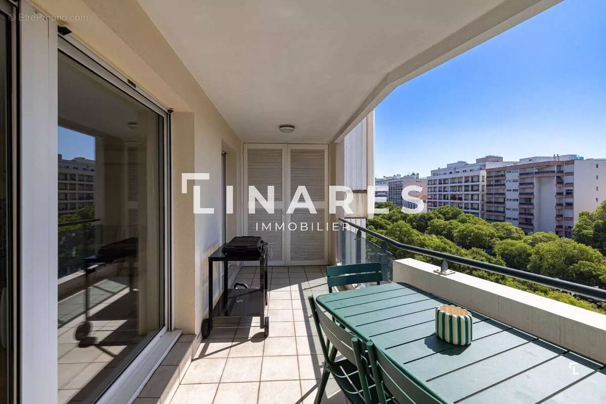 Appartement à MARSEILLE-8E