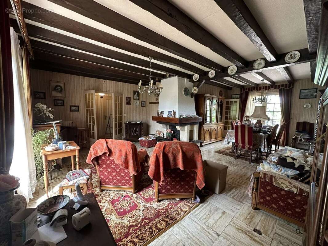Maison à BUXEROLLES