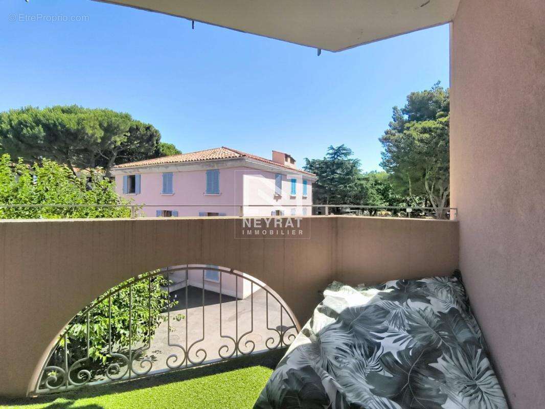 T2 + garage frejus - photo 11