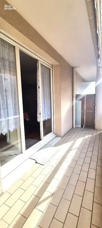 Exclusivité : F3 63 m² plein SUD avec balcon & parking - photo 2