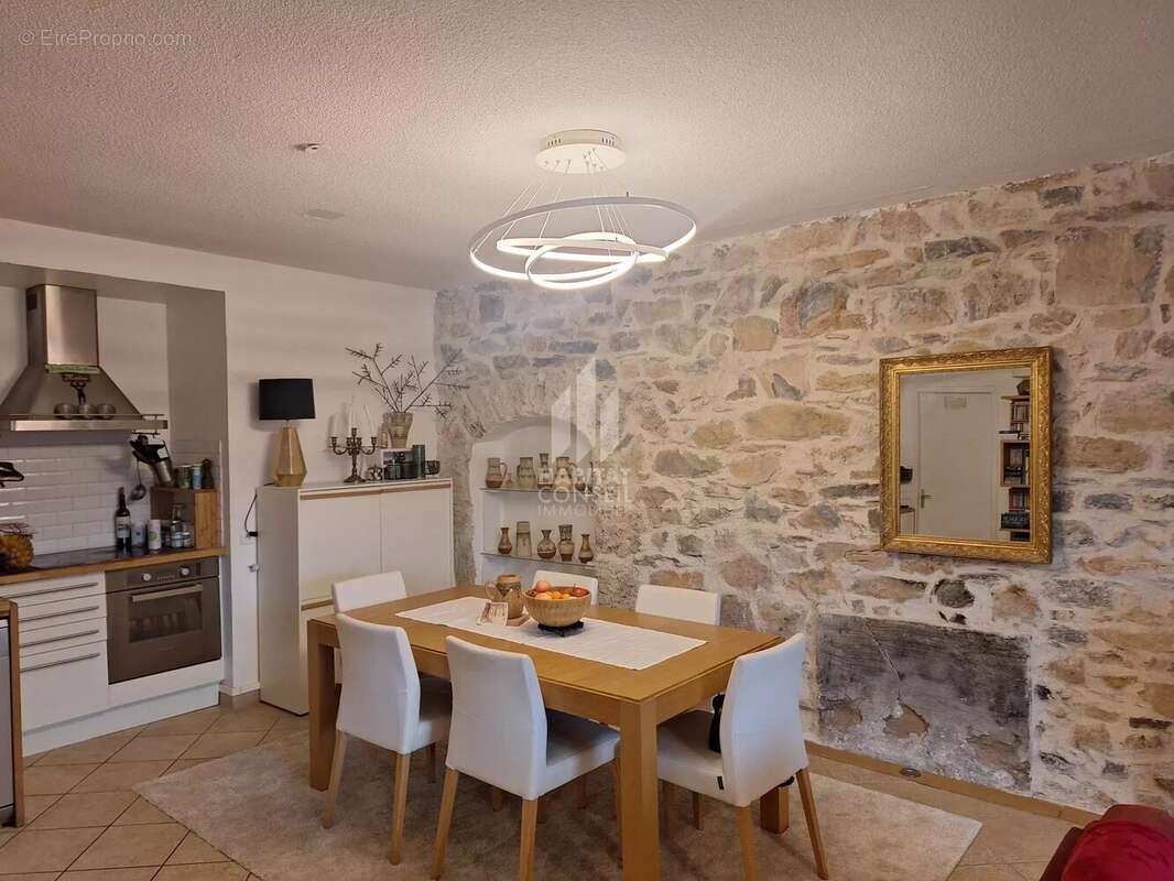 Appartement à VARCES-ALLIERES-ET-RISSET