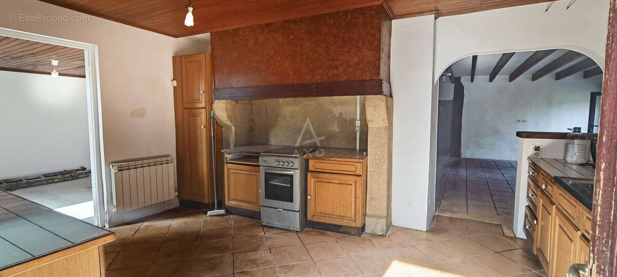 Maison de caractère avec fort potentiel d'évolution  Lucmau (33840) - photo 7