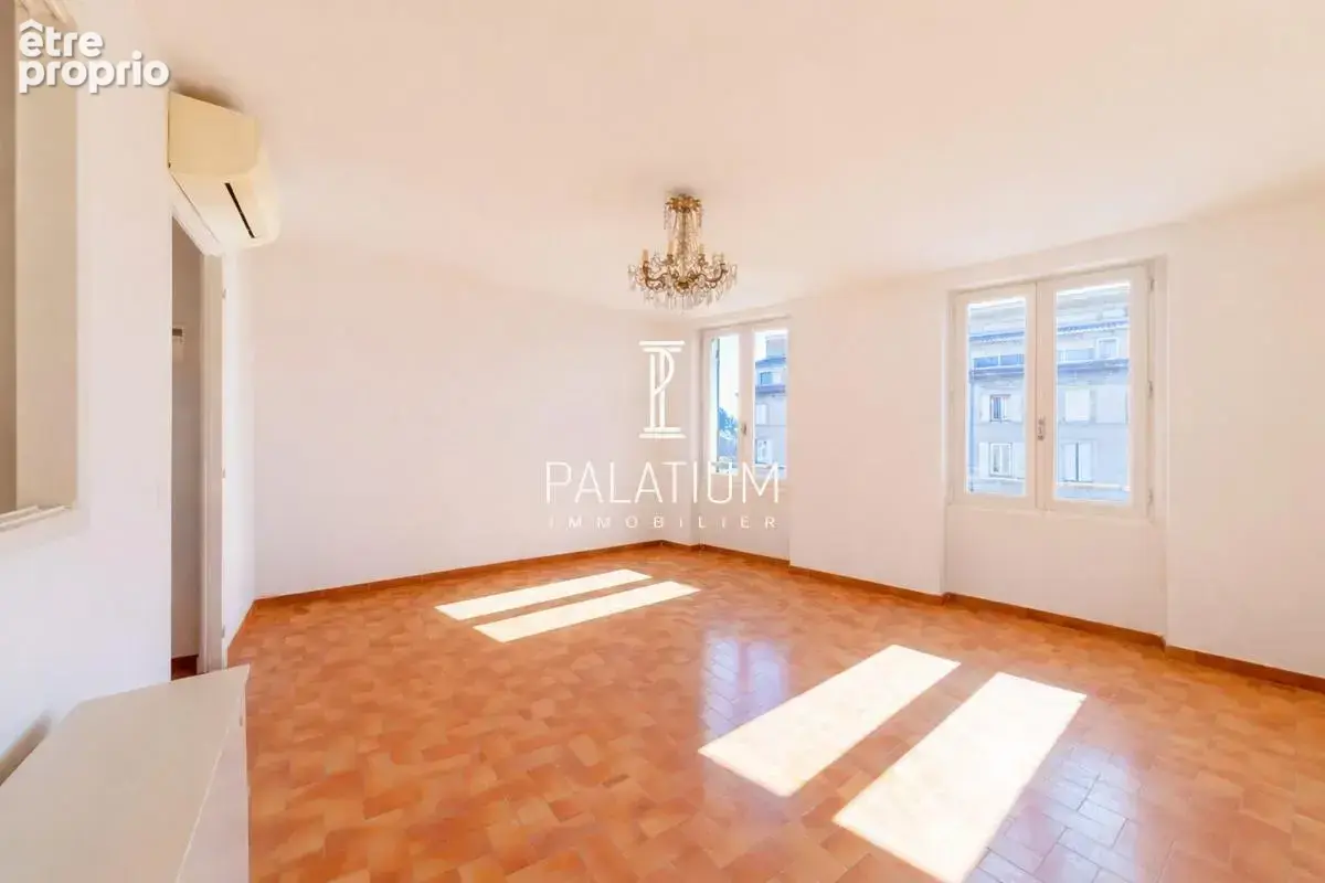 Appartement T2 - 47,45 m² - Dernier étage - Hyper centre - photo 6