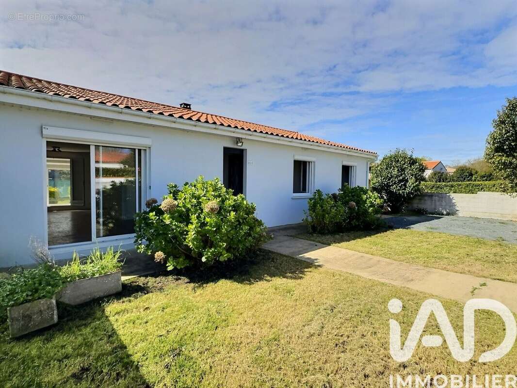 Photo 2 - Maison à SAINT-LAURENT-DE-LA-PREE