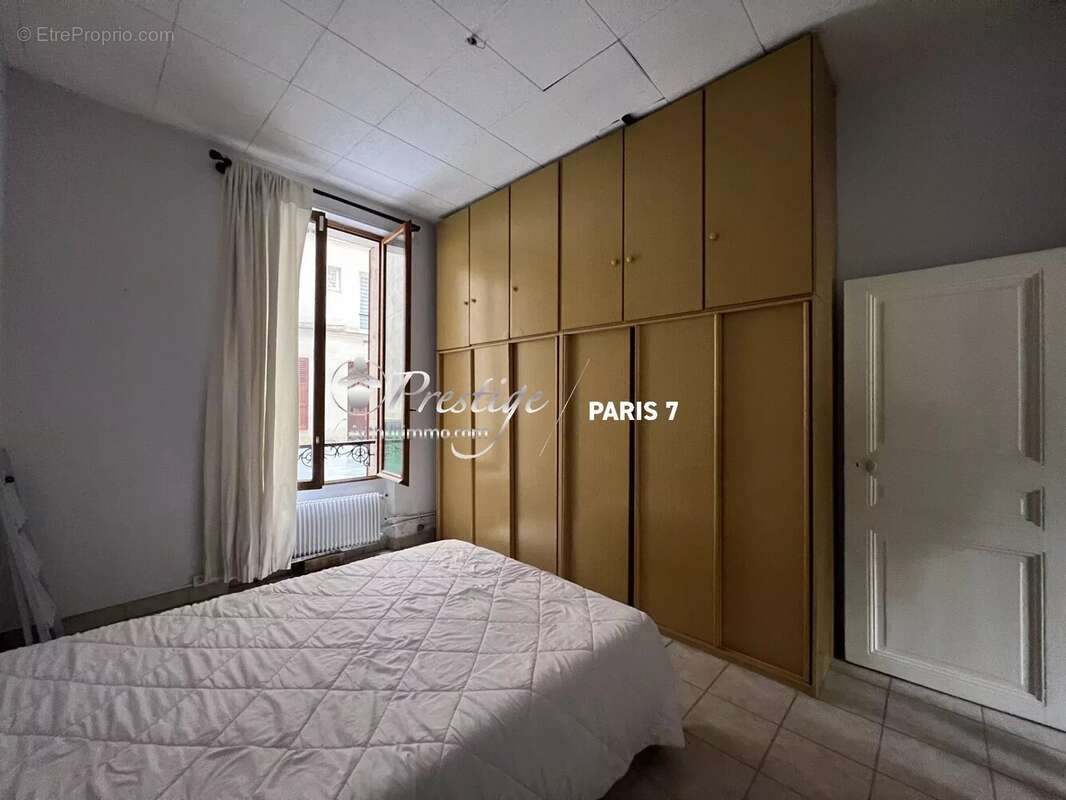 Appartement à PARIS-14E