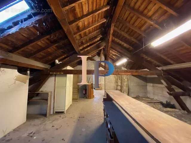 Appartement à LA CLAYETTE