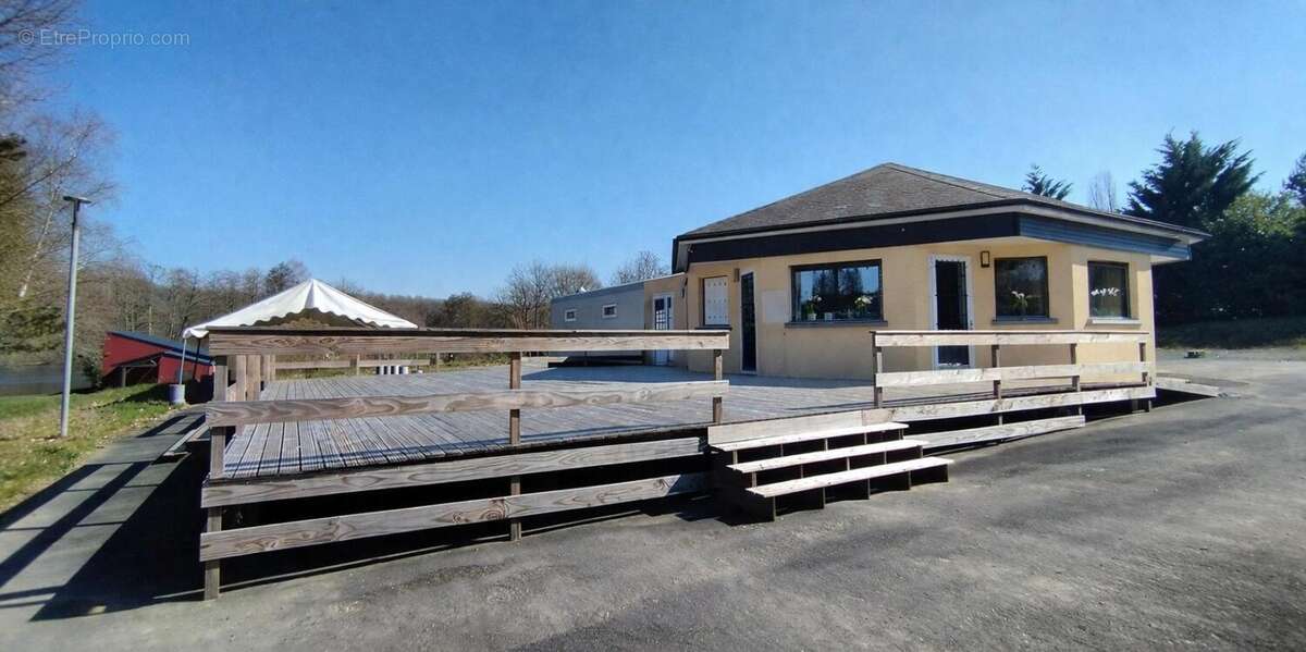 Photo 2 - Commerce à ANZEME