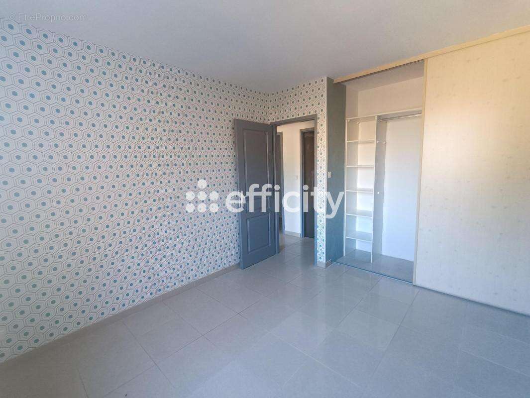 Maison à COLOMBIERS