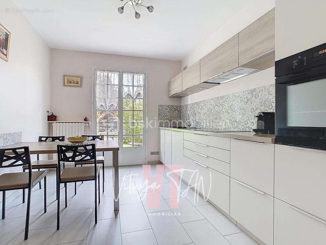 Maison à PONTAULT-COMBAULT