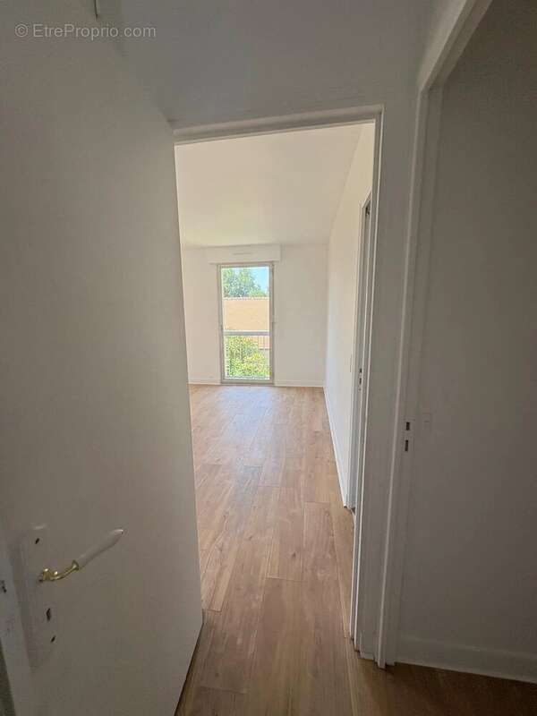 Maison à SAINT-NOM-LA-BRETECHE