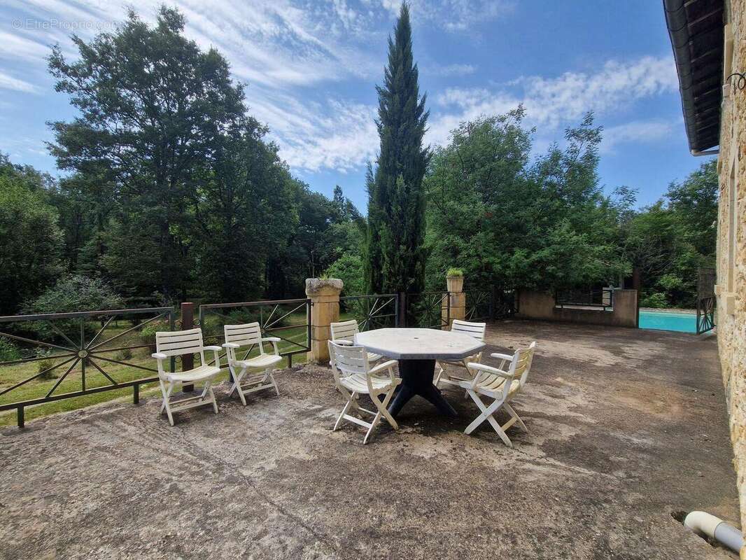 20240719115610 - Maison à LACROPTE